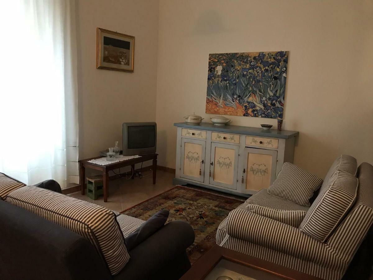 Sardegna Vicino Ad Olbia "La Casa Nel Vicolo" Villa Berchidda Exterior foto