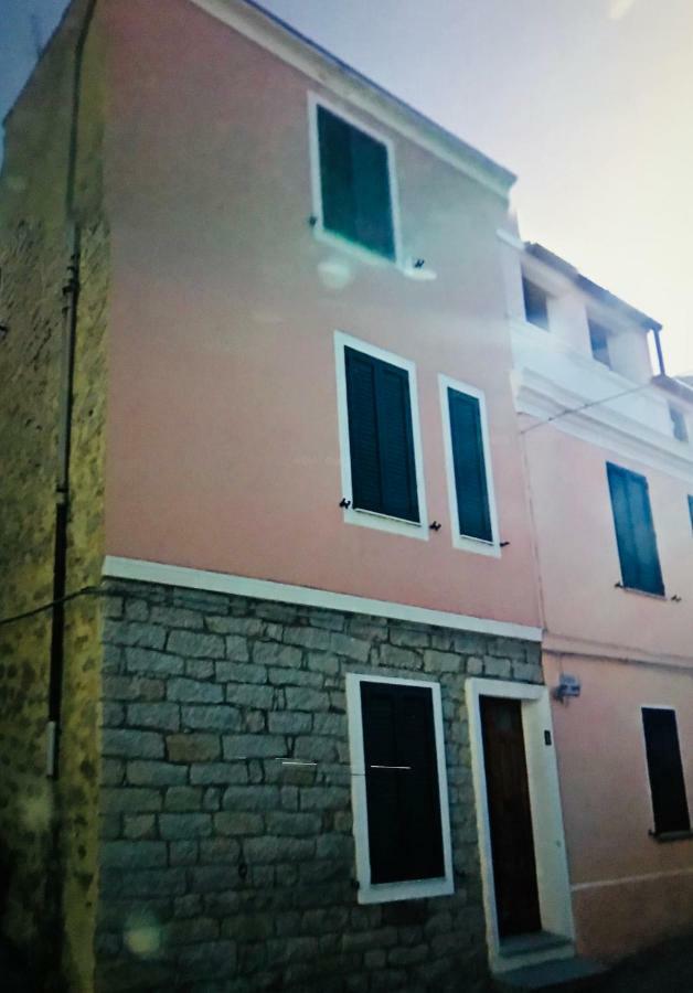 Sardegna Vicino Ad Olbia "La Casa Nel Vicolo" Villa Berchidda Exterior foto