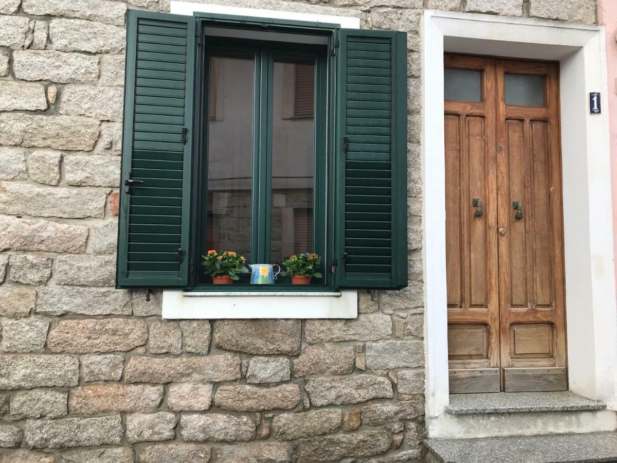 Sardegna Vicino Ad Olbia "La Casa Nel Vicolo" Villa Berchidda Exterior foto