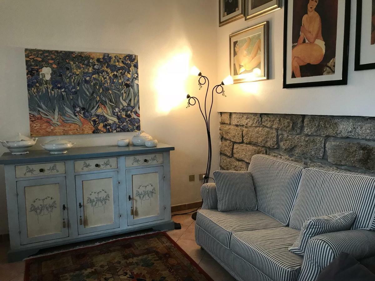 Sardegna Vicino Ad Olbia "La Casa Nel Vicolo" Villa Berchidda Exterior foto